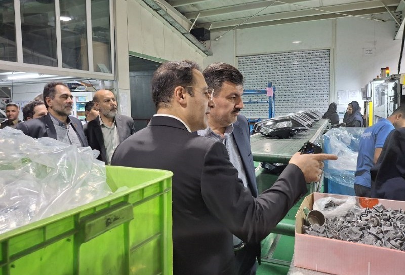 برگزاری نشست هم اندیشی مدیر عامل شرکت توزیع برق استان تهران با صنعتگران شهرک صنعتی عباس آباد  و شنزار