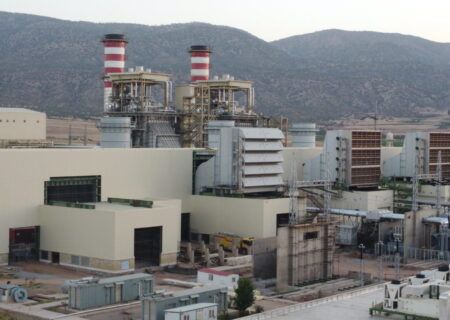 افتتاح واحد سوم نیروگاه سیکل ترکیبی خرم‌آباد با حضور وزیر نیرو