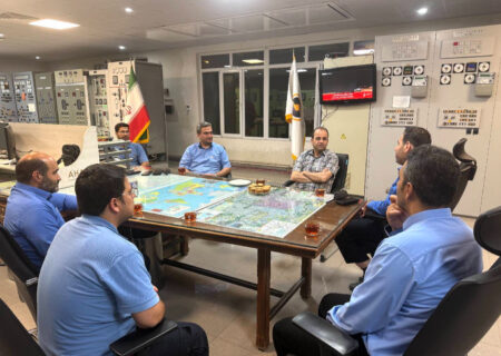 بازدید سرزده مدیرعامل شرکت برق حرارتی از نیروگاه‌های تهران